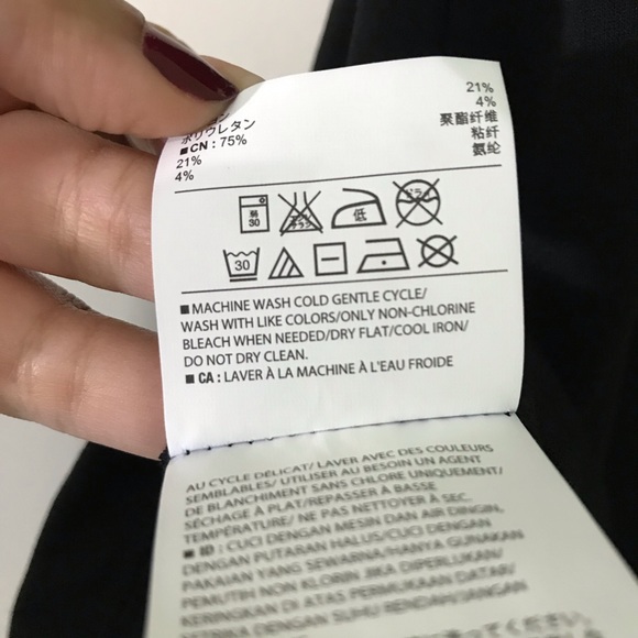 Old navy sleeveless black dress - Picture 6 of 6